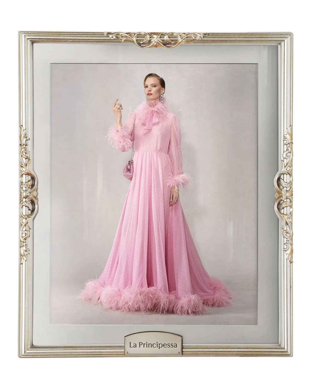 váy maxi hồng phấn bộ sưu tập Gucci La Famiglia
