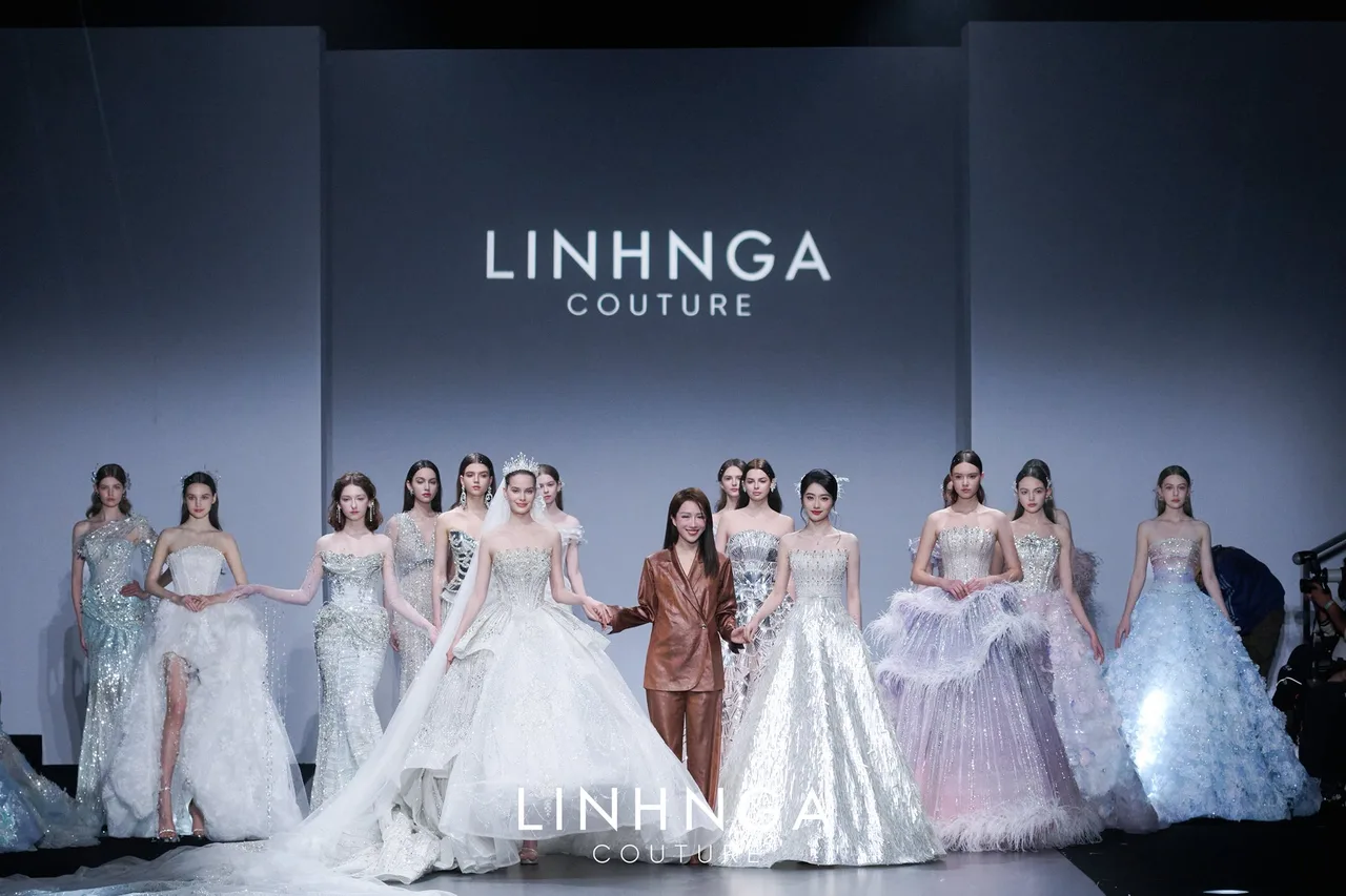 elle-linh-nga-couture-shanghai-fashion-week-2026-tuan-le-thoi-trang-thuong-hai-thoi-trang-viet00003