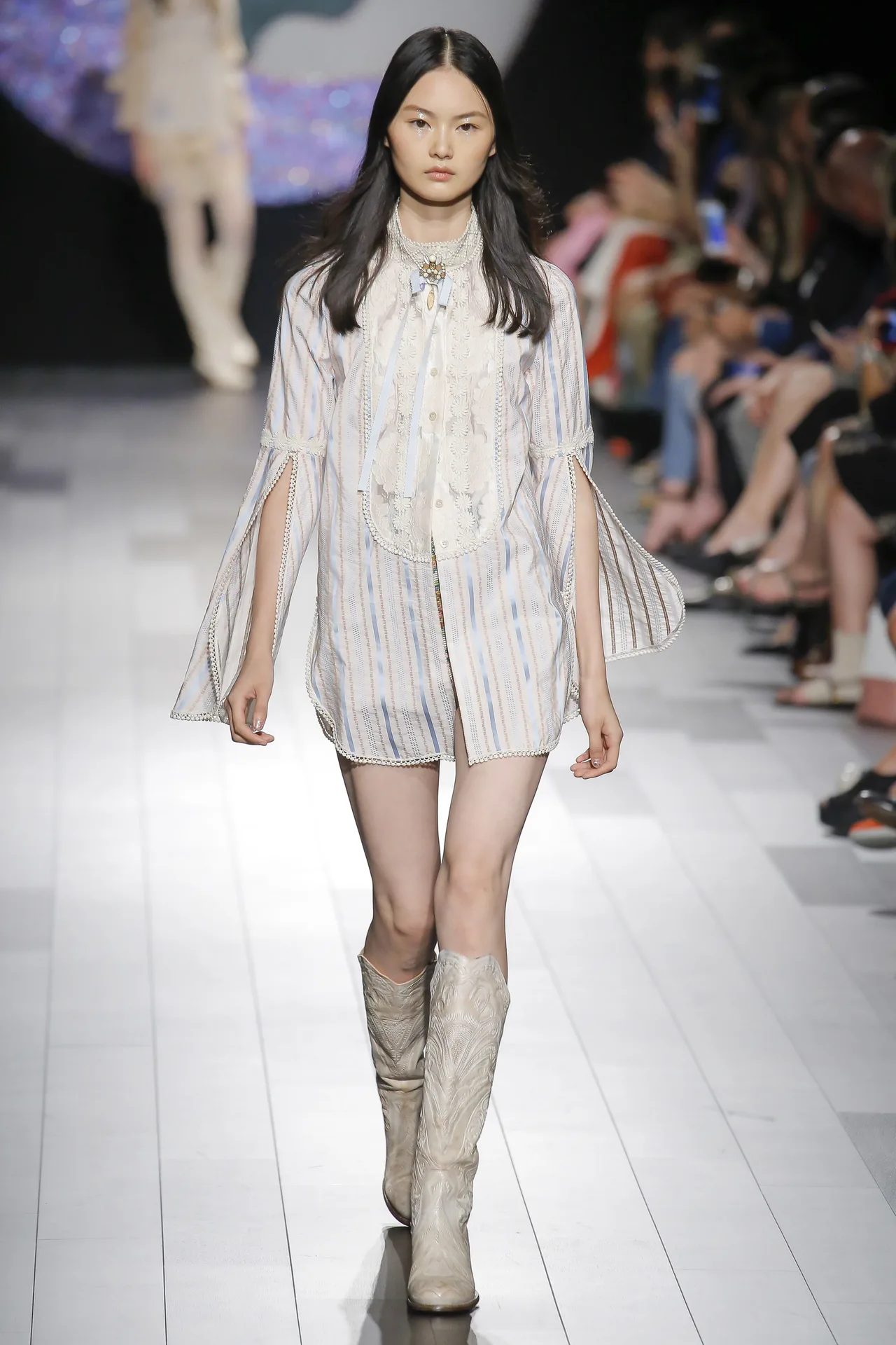 5 BST nổi bật trong ngày trình diễn thứ năm của NYFW Spring 2018