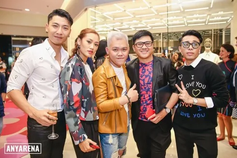 Xe Cafe Kenzo xuất hiện đầy ấn tượng tại Saigon Centre