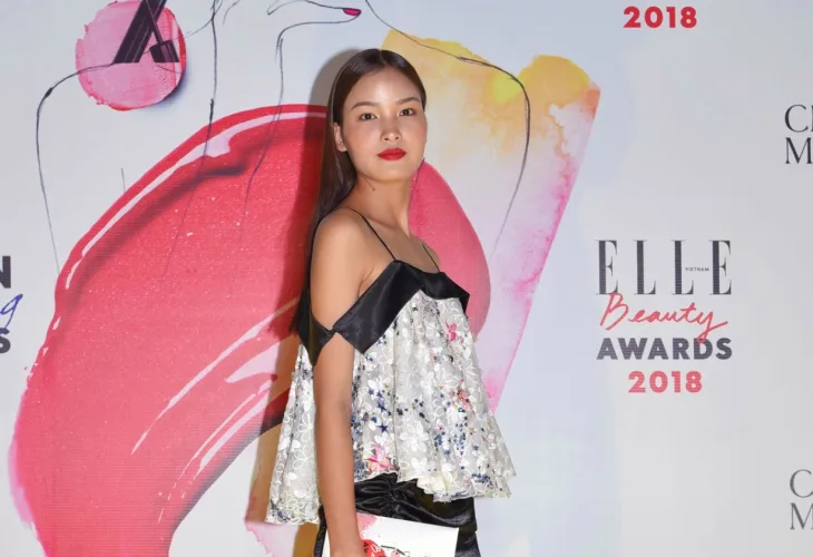 ELLE Beauty Awards 2018 phong cách trang điểm ấn tượng tóc thẳng 6 ELLE Beauty Awards 2018 phong cách trang điểm ấn tượng tóc thẳng 6