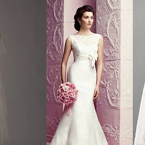 Chọn váy cưới đẹp theo từng dáng người