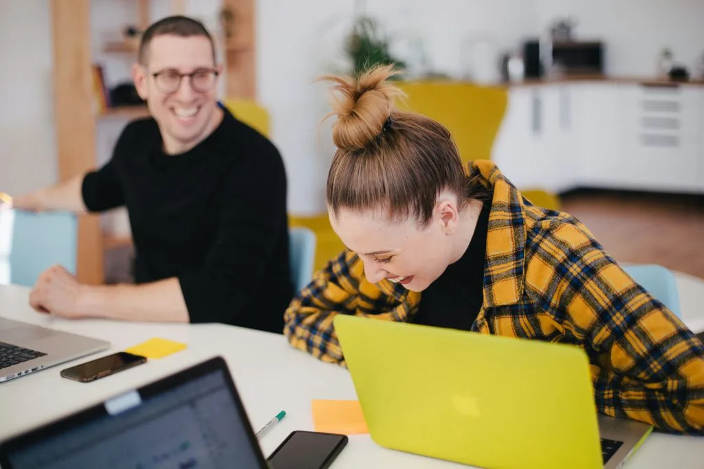 nhân viên thế hệ gen z nhân viên thế hệ gen z