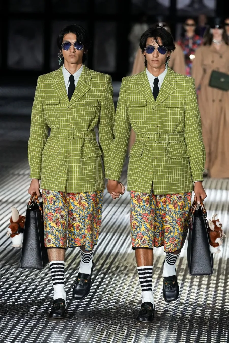 GG xuân hè 2023 look 10