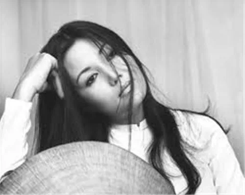 Những biểu tượng đẹp của nhan sắc Việt vang bóng một thời ELLE VN