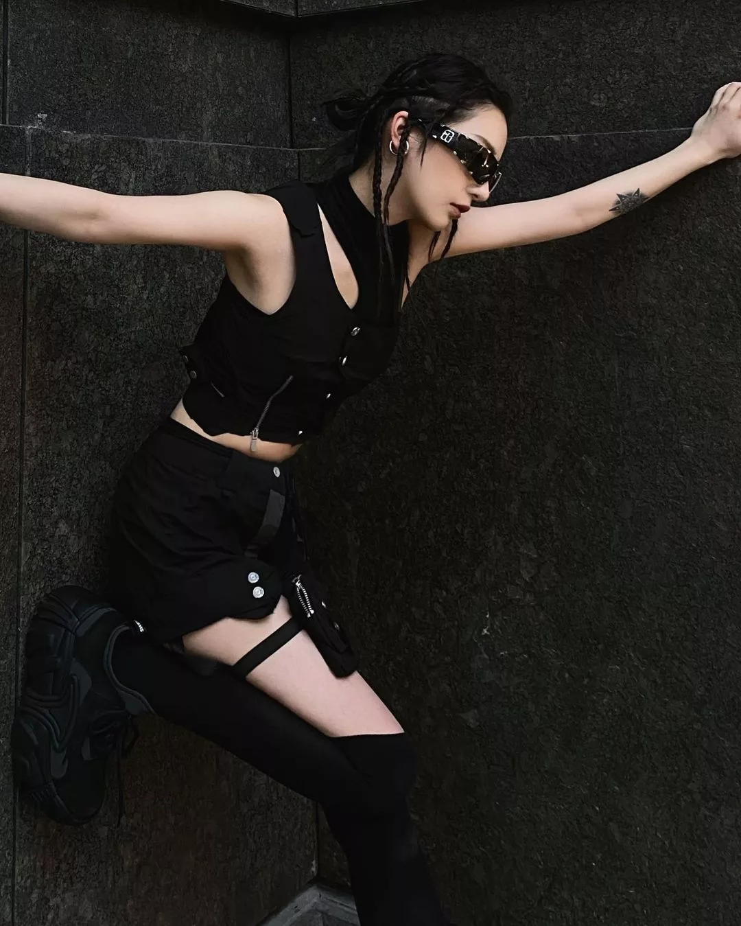 màu đen E-Girl