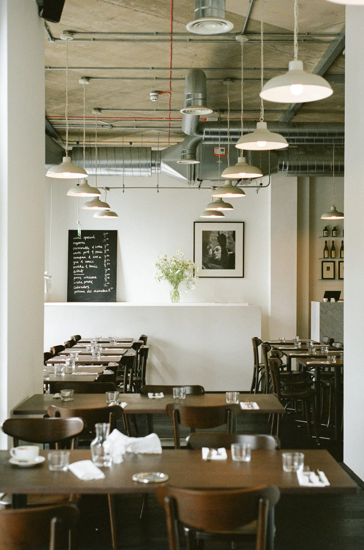 Café Cecilia,
Canal Place, 32 Andrews Road