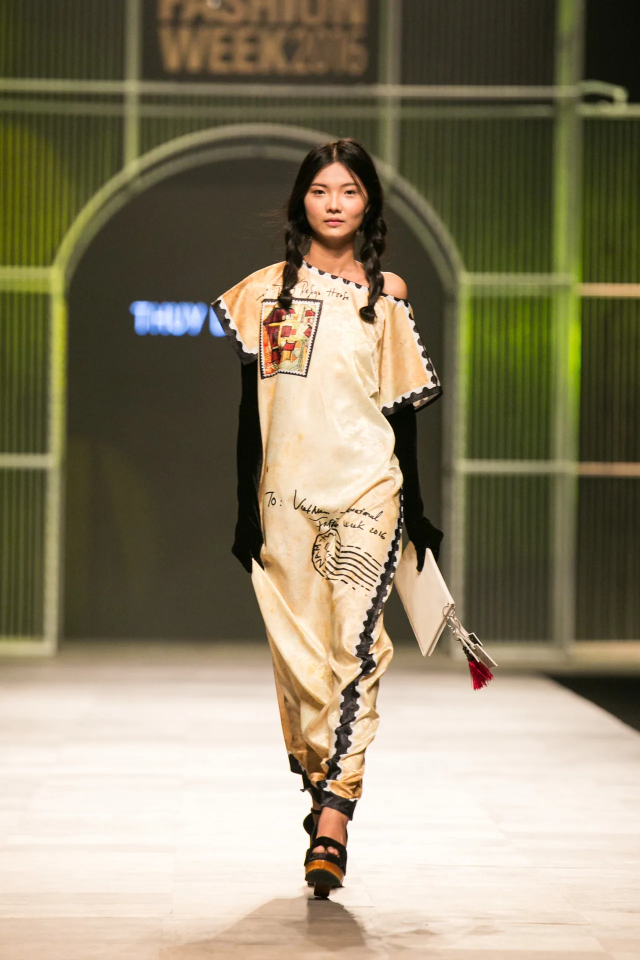 BST Thu-Đông 2016 của Thuy Design House - Thủy Nguyễn