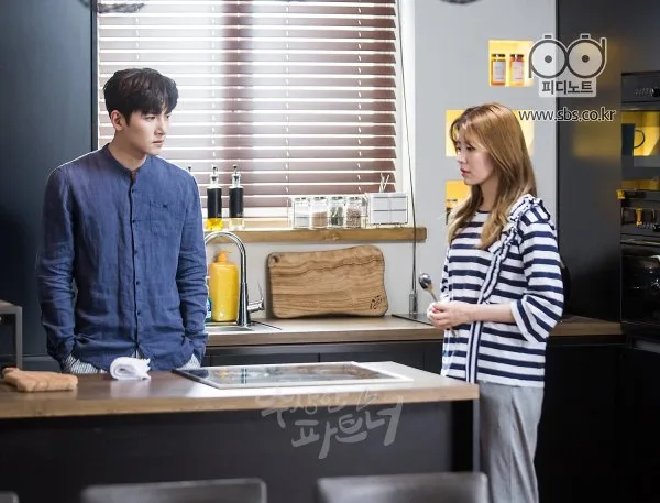 Thời trang trong phim: Đối Tác Đáng Ngờ (Suspicious Partner) Thời trang trong phim: Đối Tác Đáng Ngờ (Suspicious Partner)