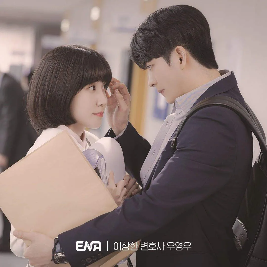 Nữ luật sư kỳ lạ Woo Young Woo
