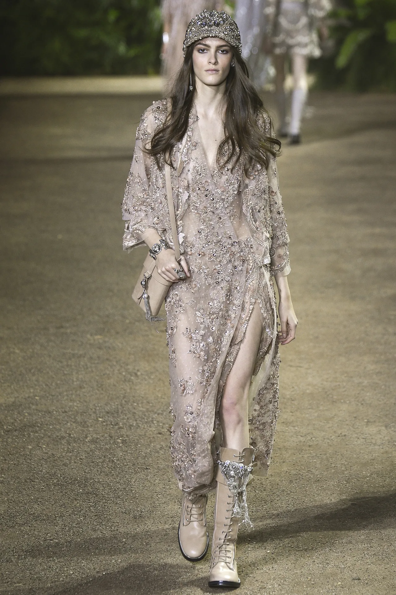 elie-saab-spring2016-ellevietnam(27)