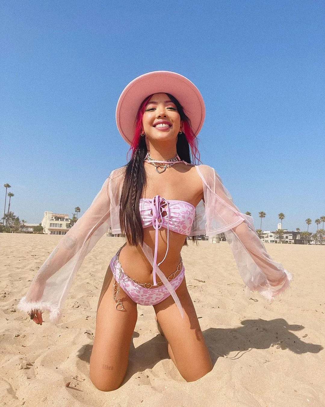 áo xuyên thấu khoác ngoài bikini