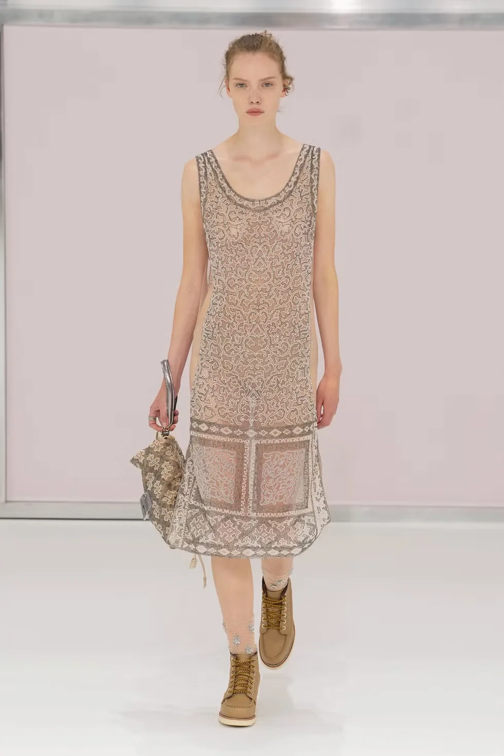 đầm maxi không tay fendi
