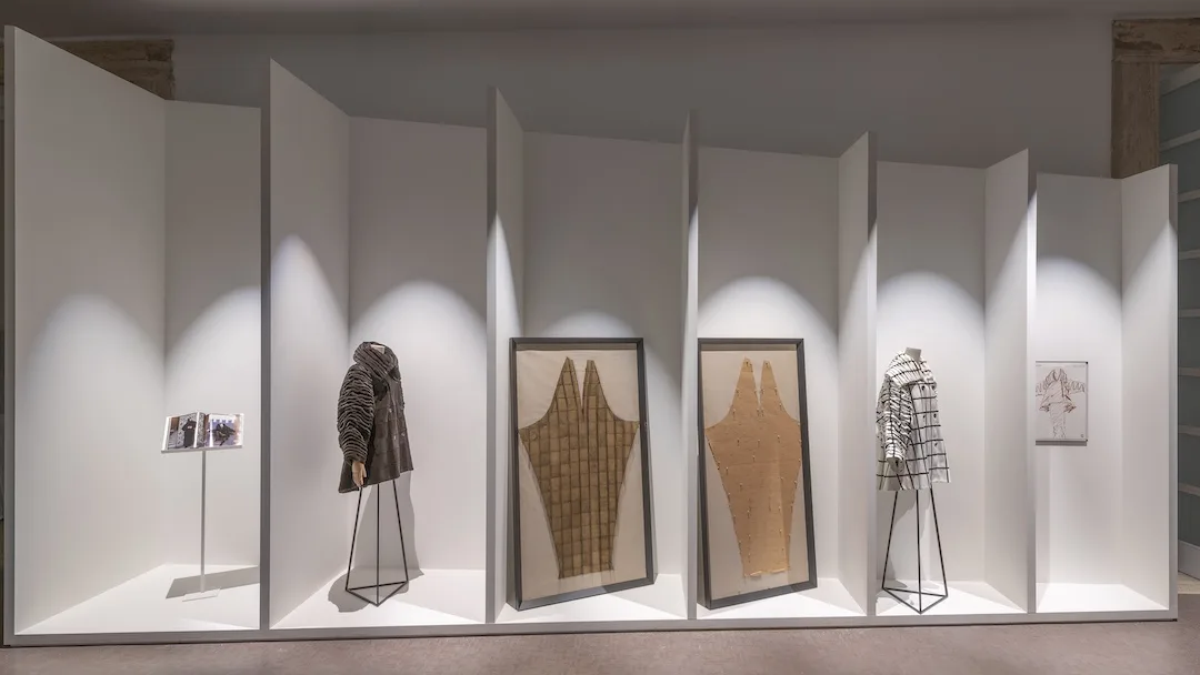 triển lãm "FENDI/Karl Lagerfeld 1985. After Steps Through Work"