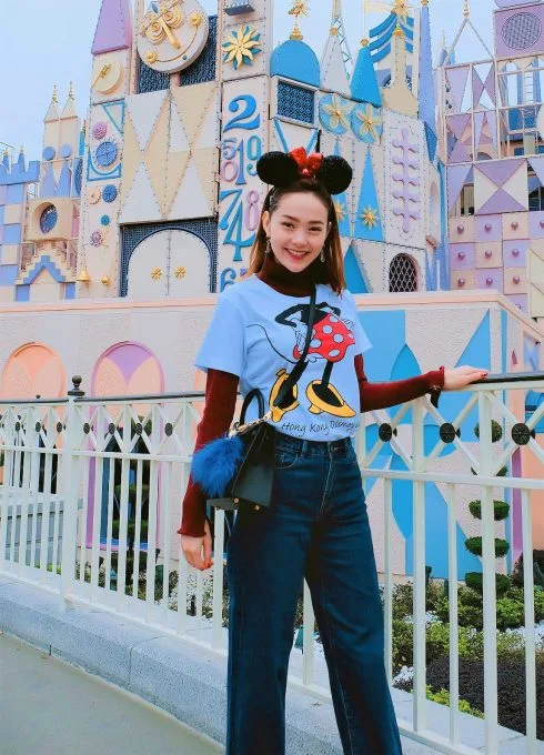 Các fashionista Việt mặc gì để nổi bật trong street style xuống phố tháng 2 Các fashionista Việt mặc gì để nổi bật trong street style xuống phố tháng 2