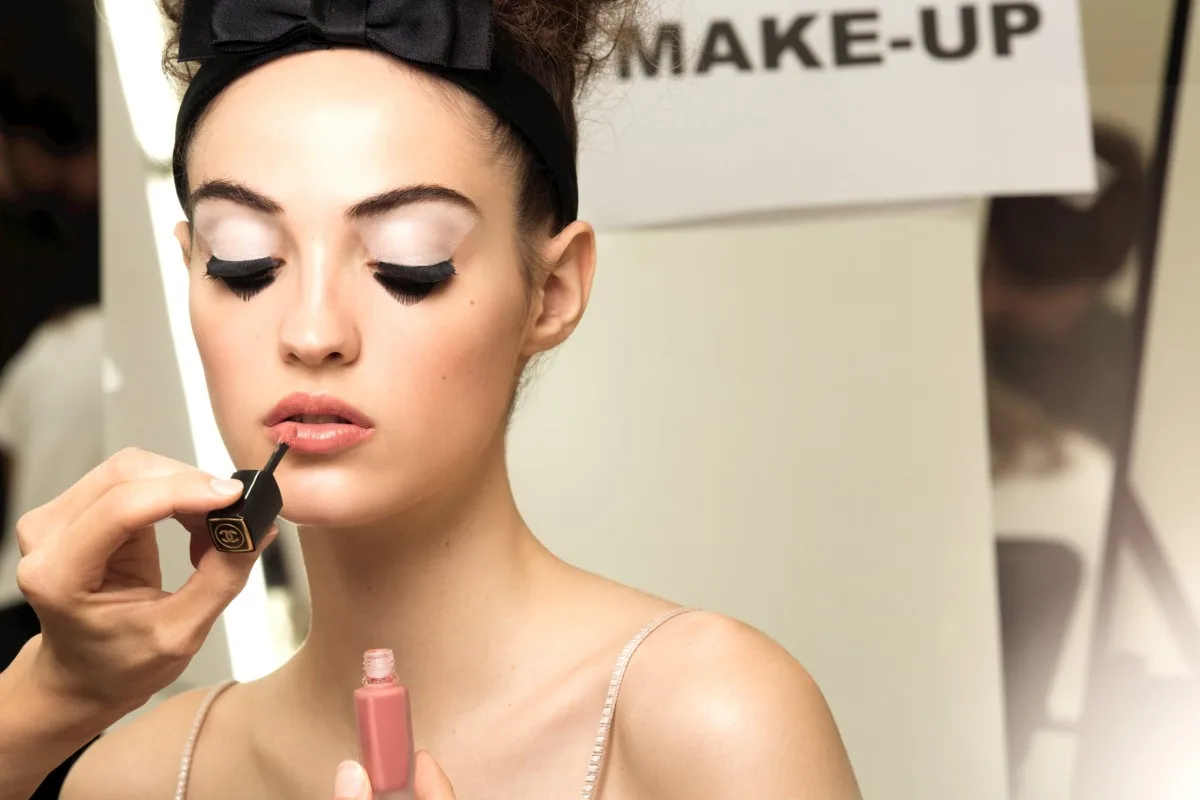 son Rouge Allure kinh điển của Chanel 9 son Rouge Allure kinh điển của Chanel 9