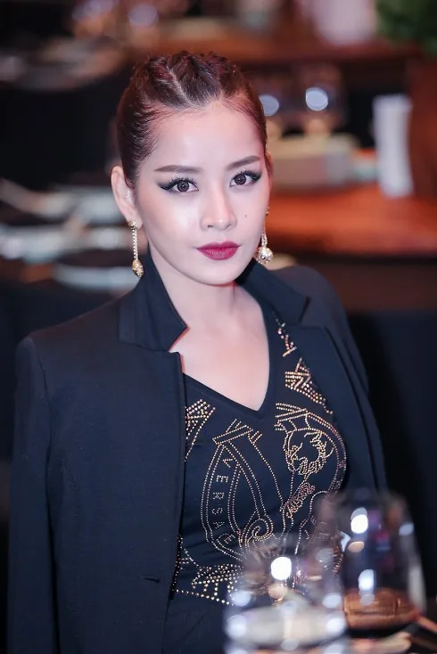 Đại tiệc kỷ niệm 9 năm của Tập đoàn CMG.ASIA - Đại tiệc của người nổi tiếng - Chi Pu