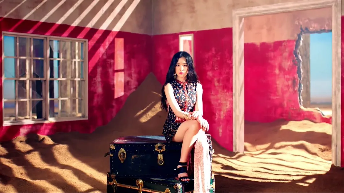phong cách thời trang trong MV KPOP 2018 2