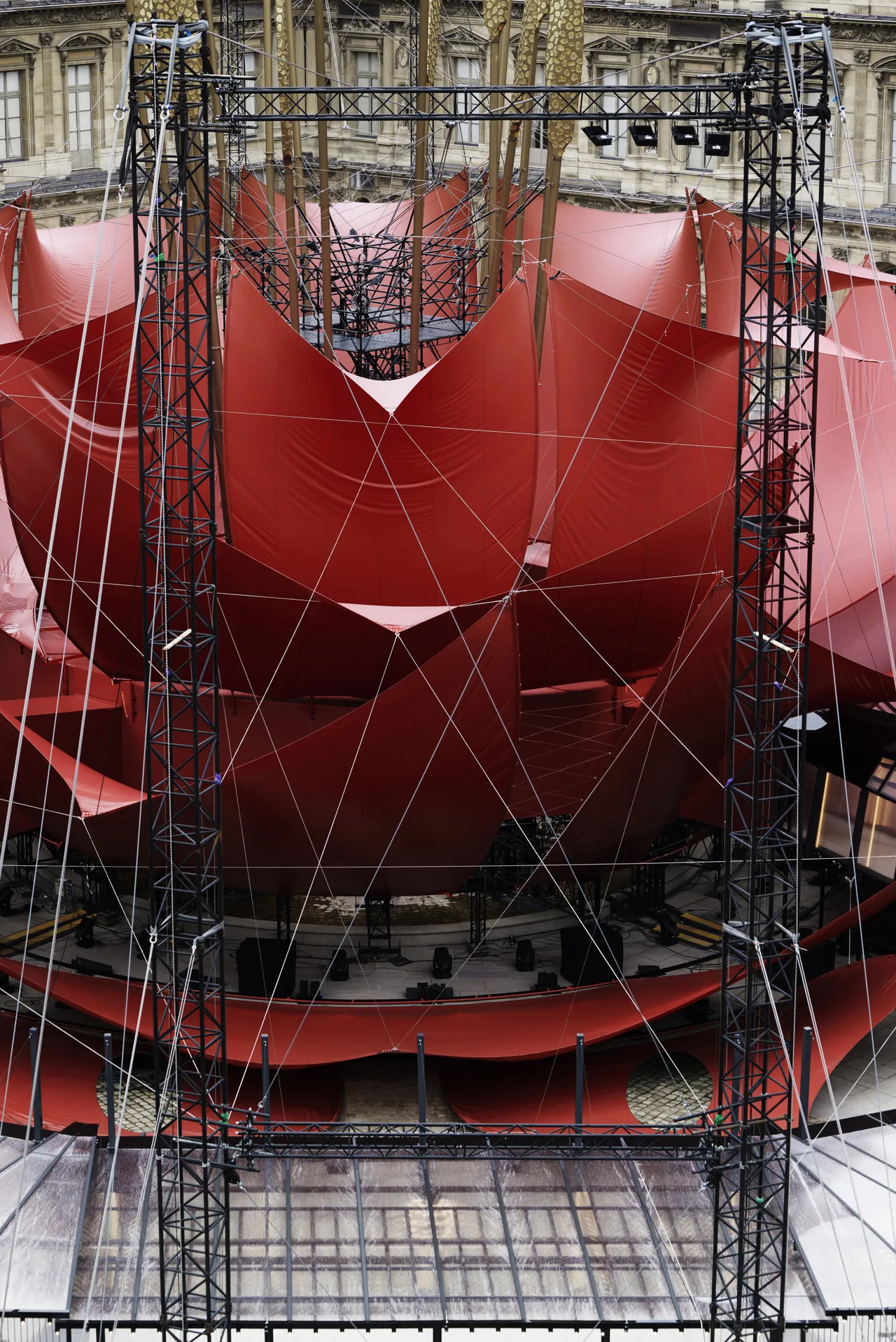 Scenography show Louis Vuitton ss23