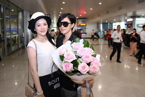 Xa Thi Mạn và Lý Nhã Kỳ rạng rỡ