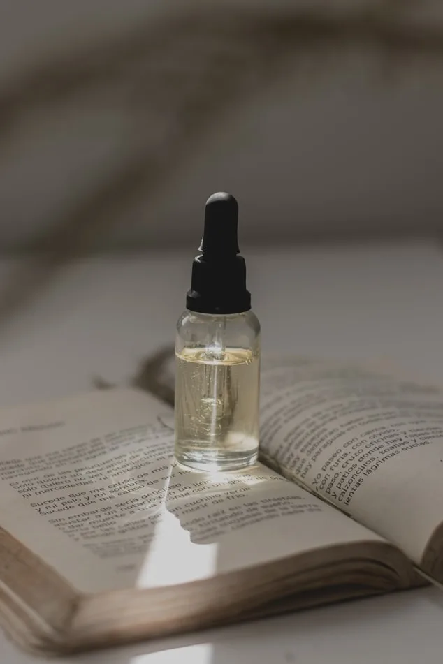 chăm sóc da mặt bằng serum chăm sóc da mặt bằng serum