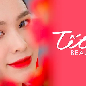 [06 ngày trước Tết] Trang điểm mặc áo dài mừng mùa én liệng trên cành hoa mai