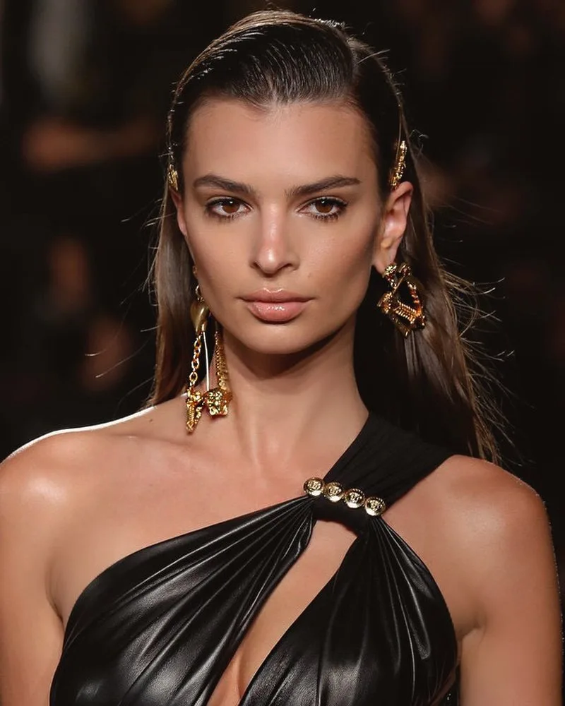 emily ratajkowski catwalk làm đẹp emily ratajkowski catwalk làm đẹp