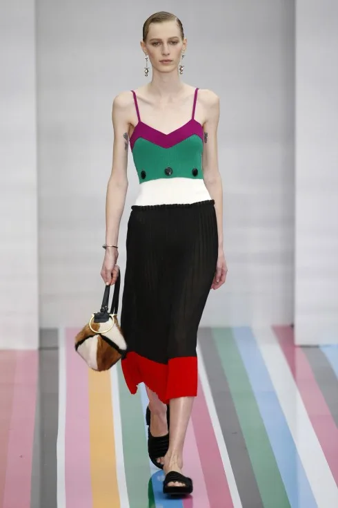 Một mẫu thiết kế khác của Salvatore Ferragamo