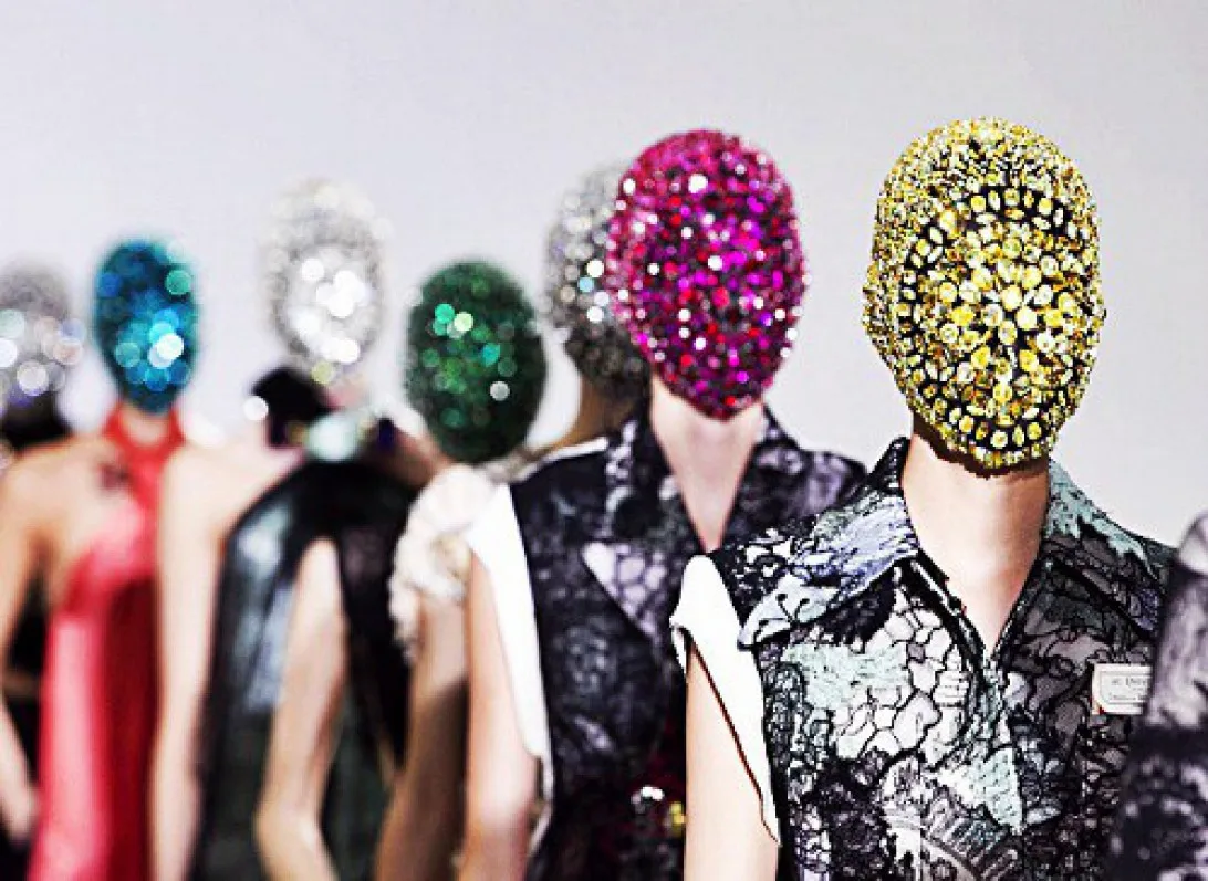 10 khoảnh khắc lịch sử Haute Couture 7 10 khoảnh khắc lịch sử Haute Couture7