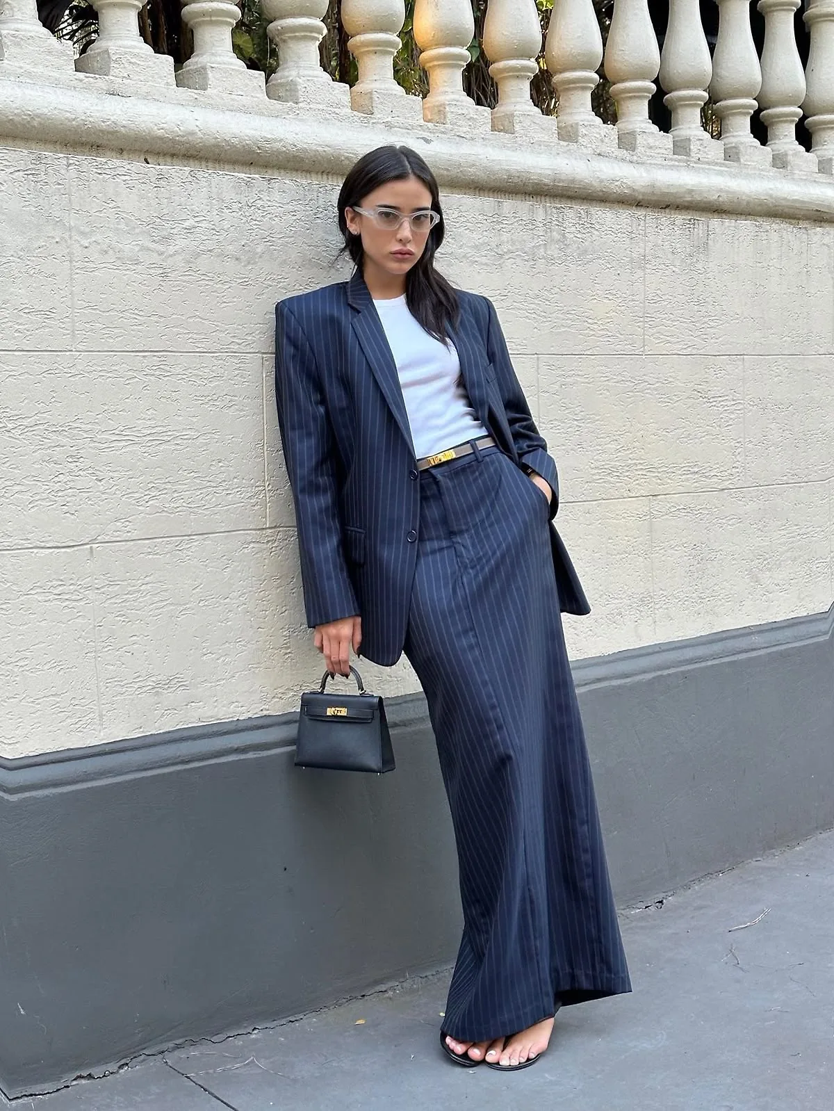 Suit xanh sọc navy