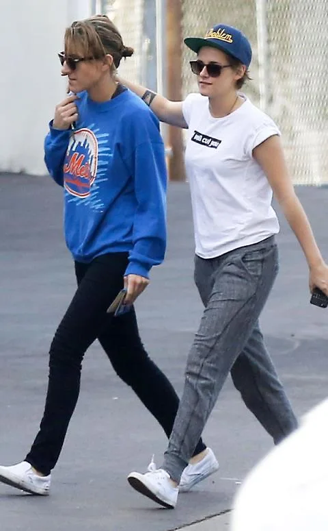 Những người làm dậy sóng tình cảm của Kristen Stewart, họ là ai? ELLE VN