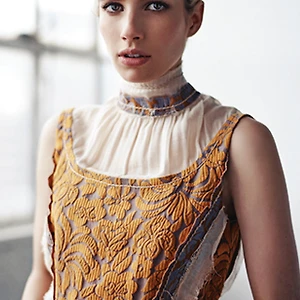 Emma Roberts không muốn được nhớ tới là cháu gái Julia Roberts