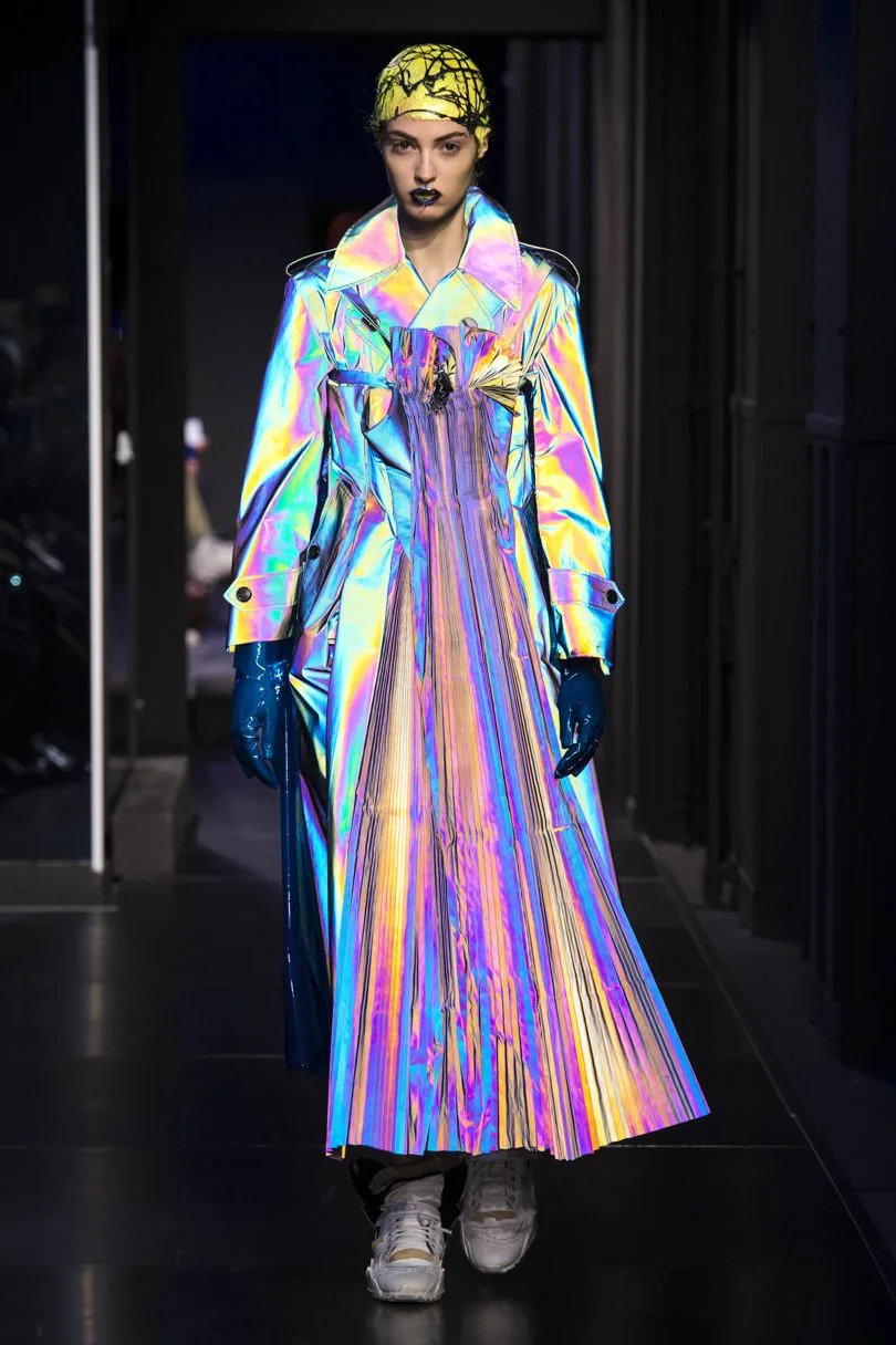 BST thời trang Maison Margiela Xuân 2018 Couture: Cảm hứng vị lai thống trị sàn diễn BST thời trang Maison Margiela Xuân 2018 Couture: Cảm hứng vị lai thống trị sàn diễn