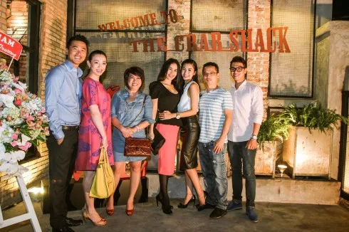 Ellevn-tang-thanh-ha-khai-truong-crab-shack-3