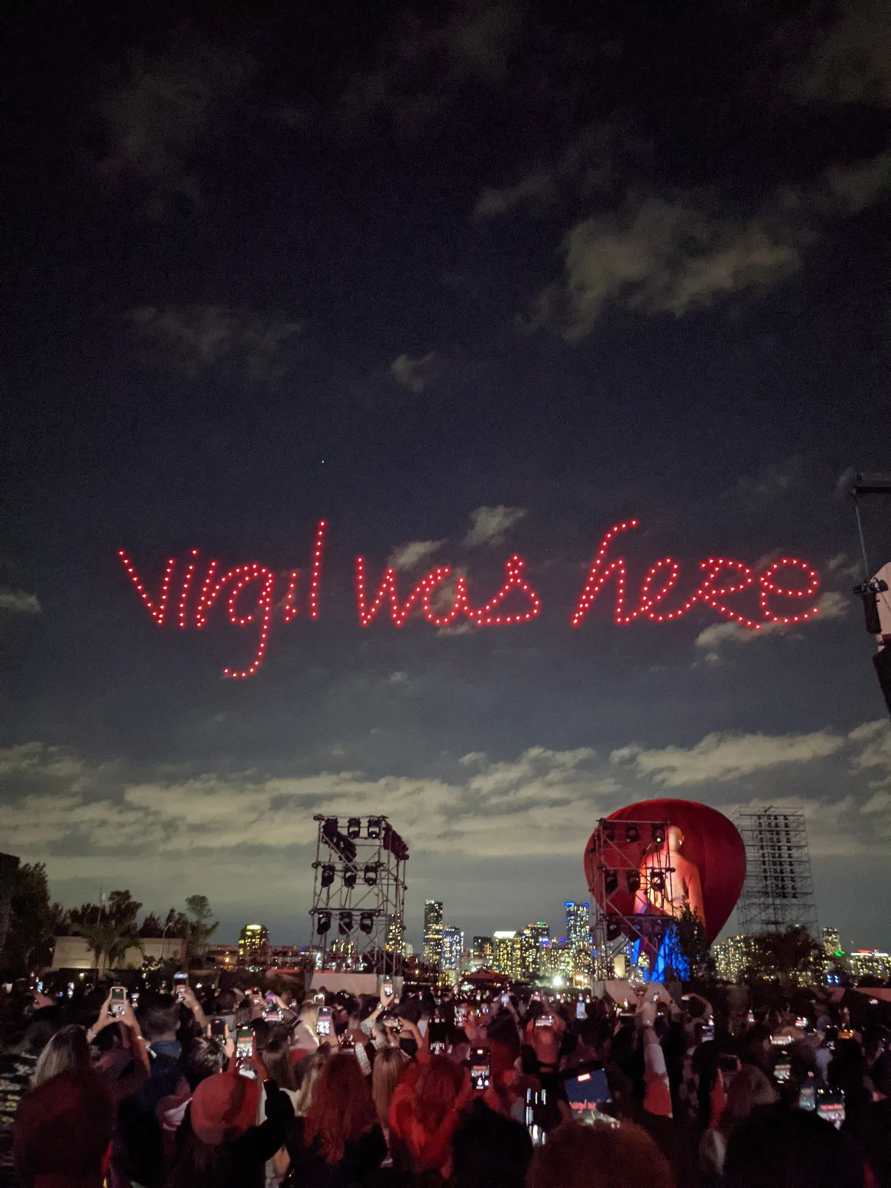 show diễn cuối của Virgil Abloh tại LV