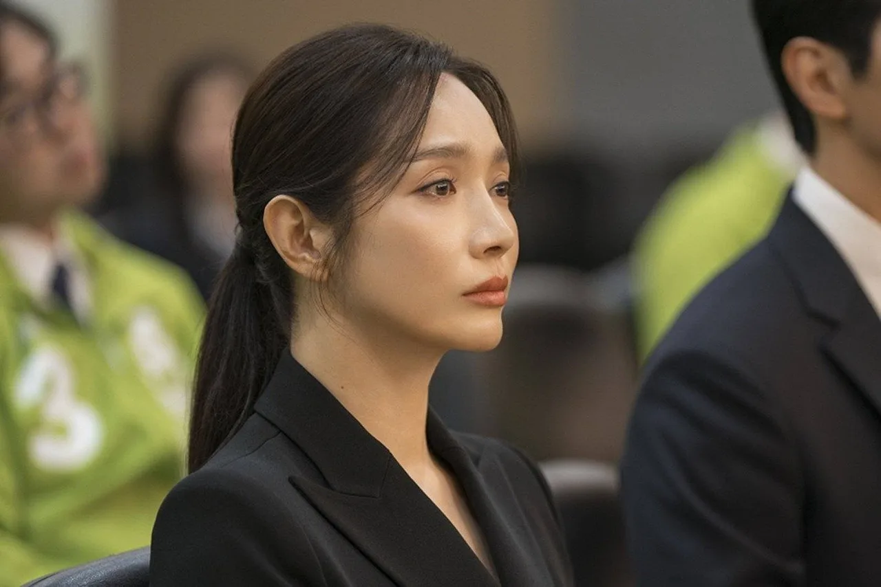 Eugene vai Cha Soo Yeon trong đệ nhất phu nhân