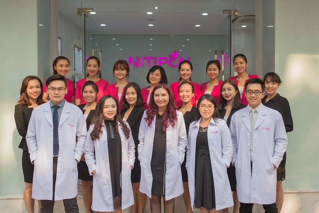 Nitipon Clinic - Viện điều trị da hàng đầu châu Á 2