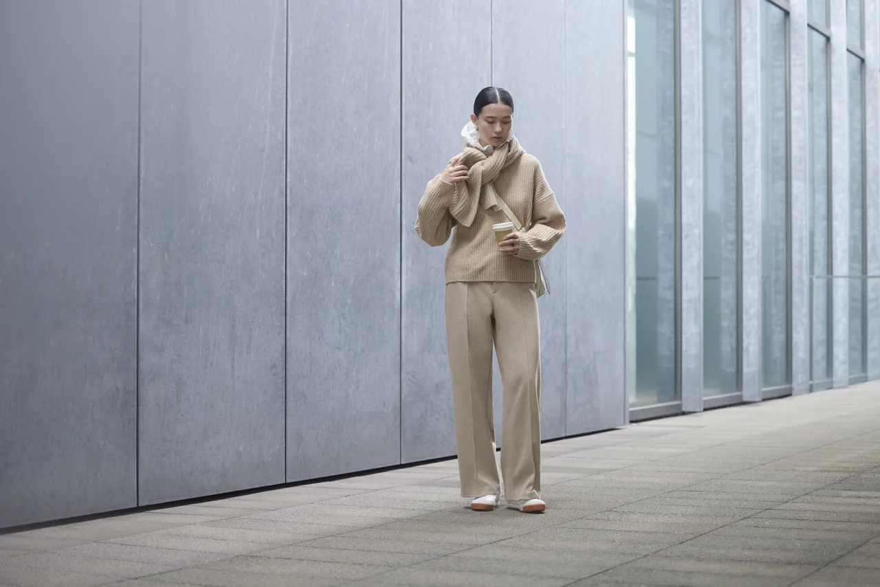 áo polo dệt kim BST UNIQLO LifeWear Thu/Đông 2025