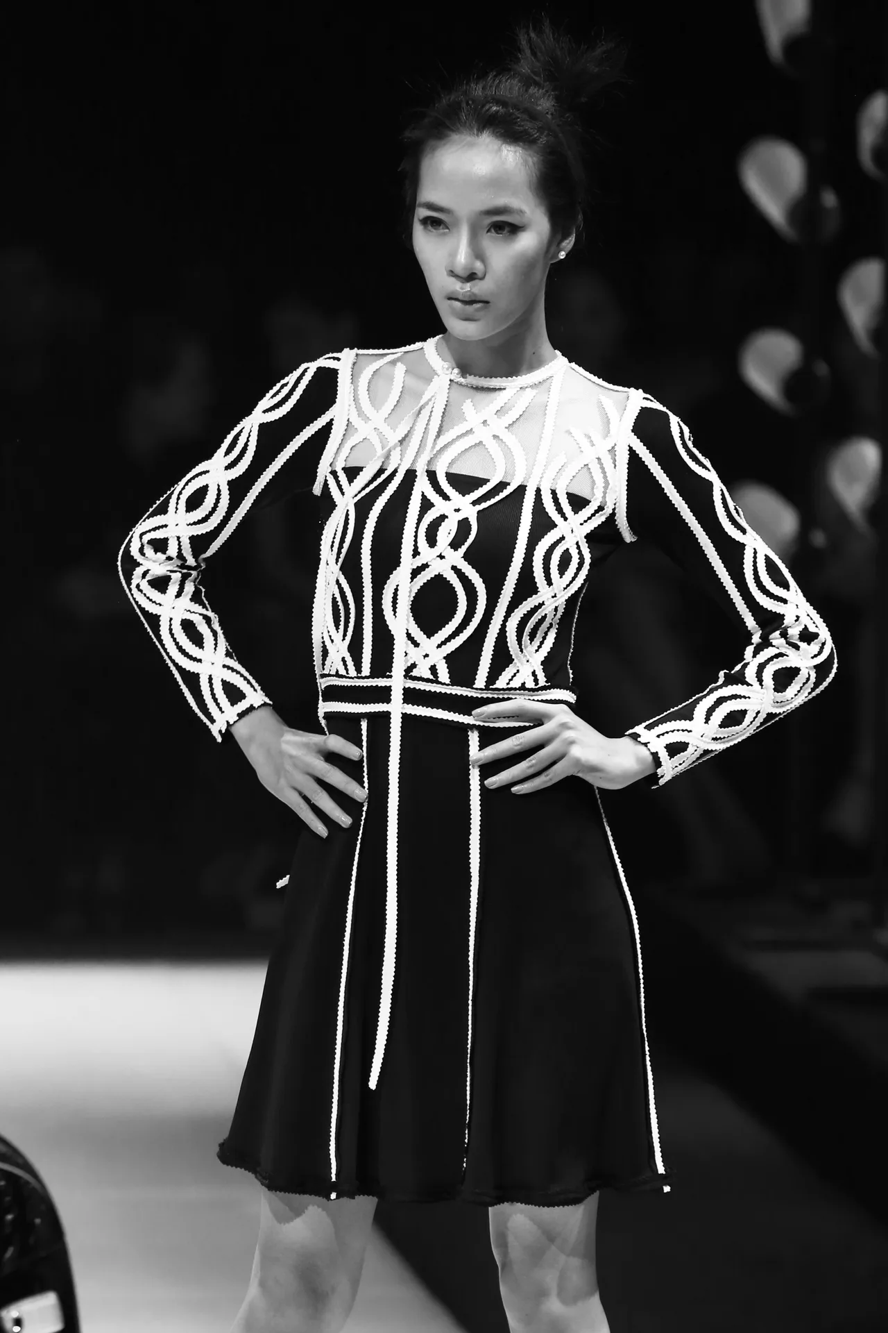 Lam Gia Khang ELLE Show 01