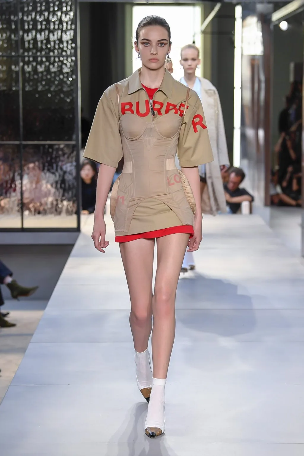thời trang Burberry London Fashion Week 2019 14