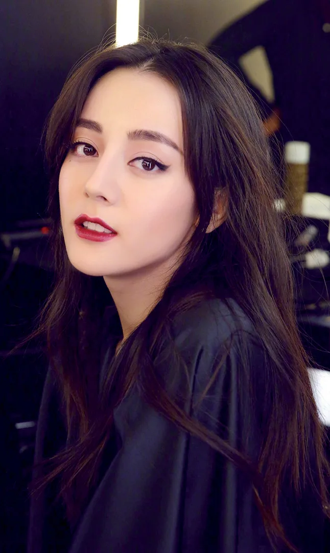 Địch Lệ Nhiệt Ba 2 Địch Lệ Nhiệt Ba 2