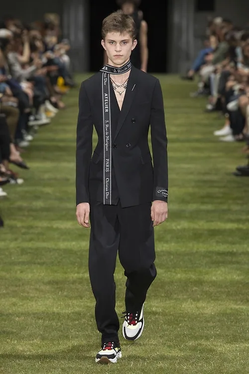 Nhung thieu nen lich lam va quyen ru duong tao nen chat rieng cho Dior Homme