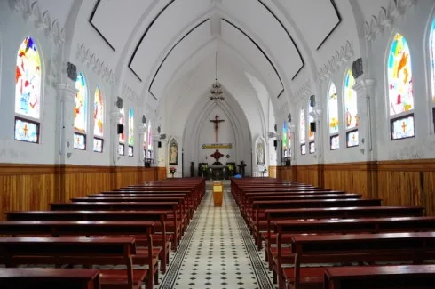 Du lịch Sapa - Bên trong một nhà thờ tại Sapa