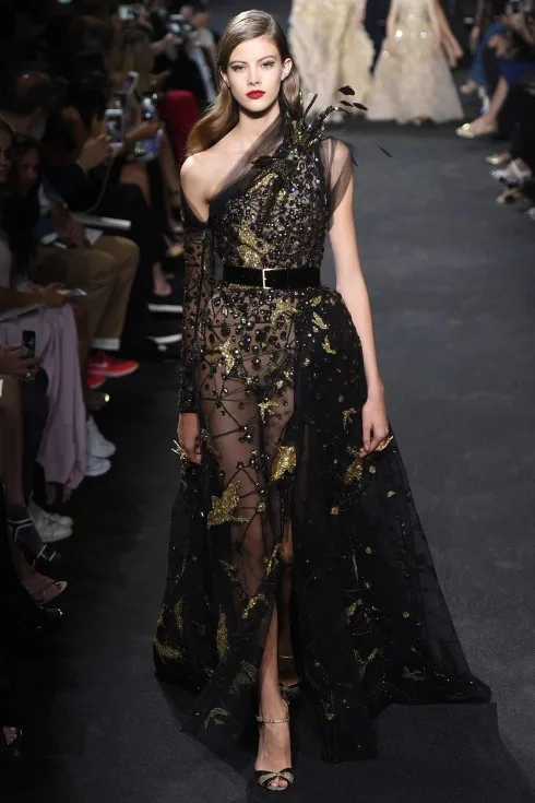 Một thiết kế sang trọng trong BST Thu Đông của Elie Saab