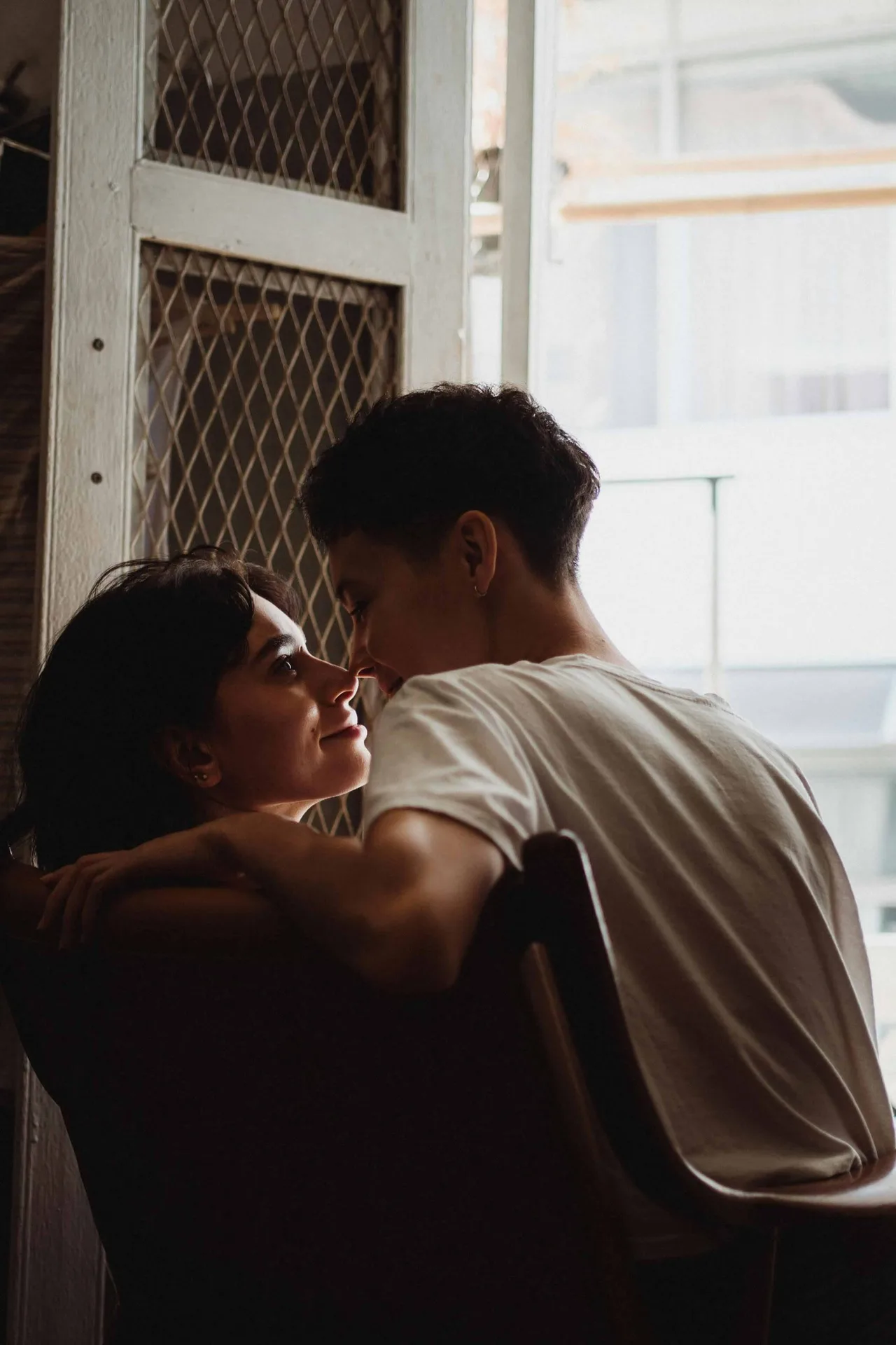 tình yêu thôi là chưa đủ