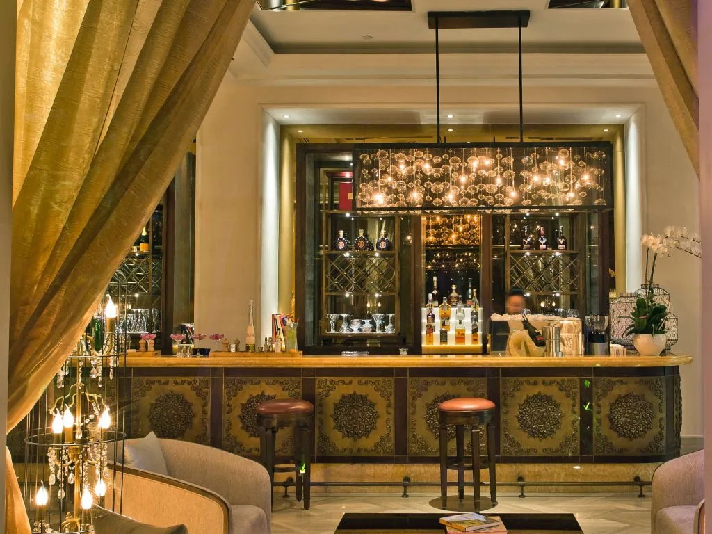 khách sạn Hôtel des Arts Saigon 11