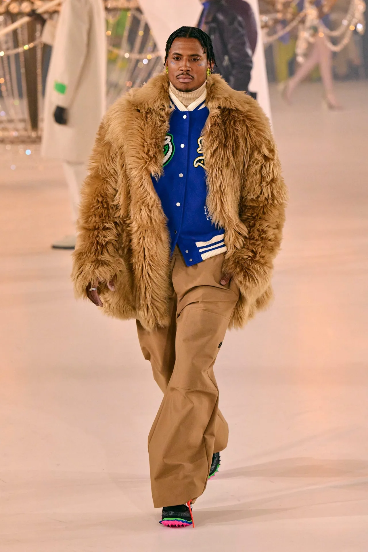 Off-White Thu Đông 2022 look 38