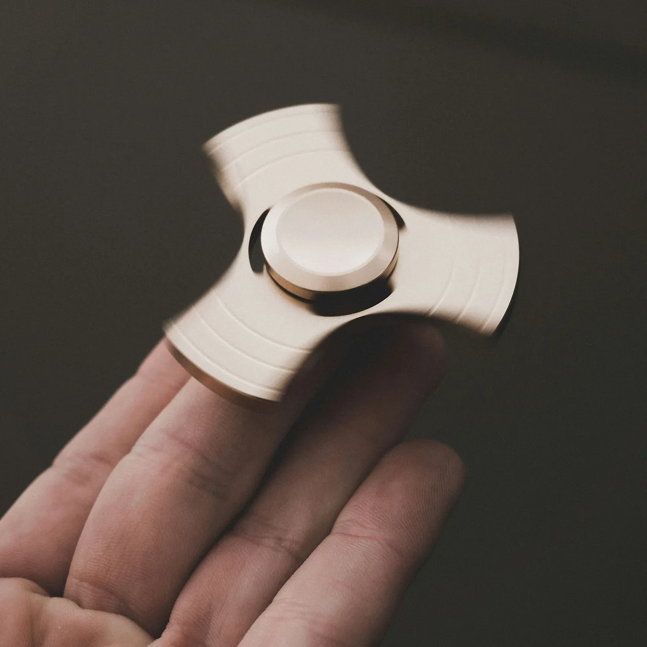 con quay spinner đồ chơi dành cho người lớn