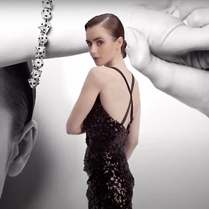 Lily Collins đại diện Cartier