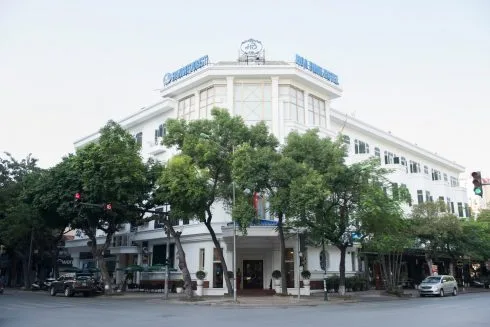 những dấu ấn kiến trúc từ thời Pháp của Khách sạn vẫn được bảo tồn nguyên vẹn.
